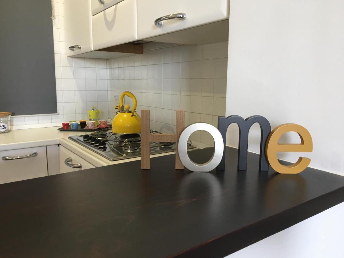 Michi'S Home - Attico In Centro 바리 외부 사진